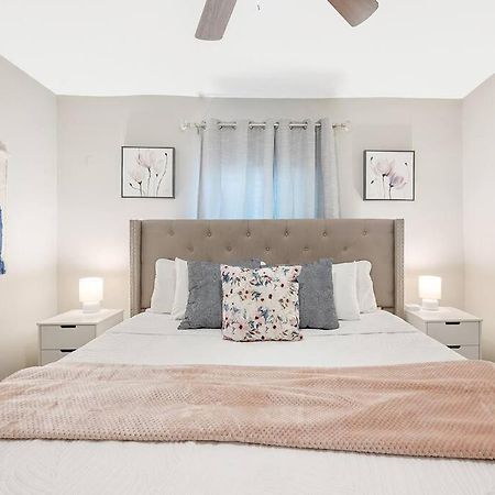 * Lux Modern Retreat * Downtown * King Beds * Apartment Дърам Екстериор снимка